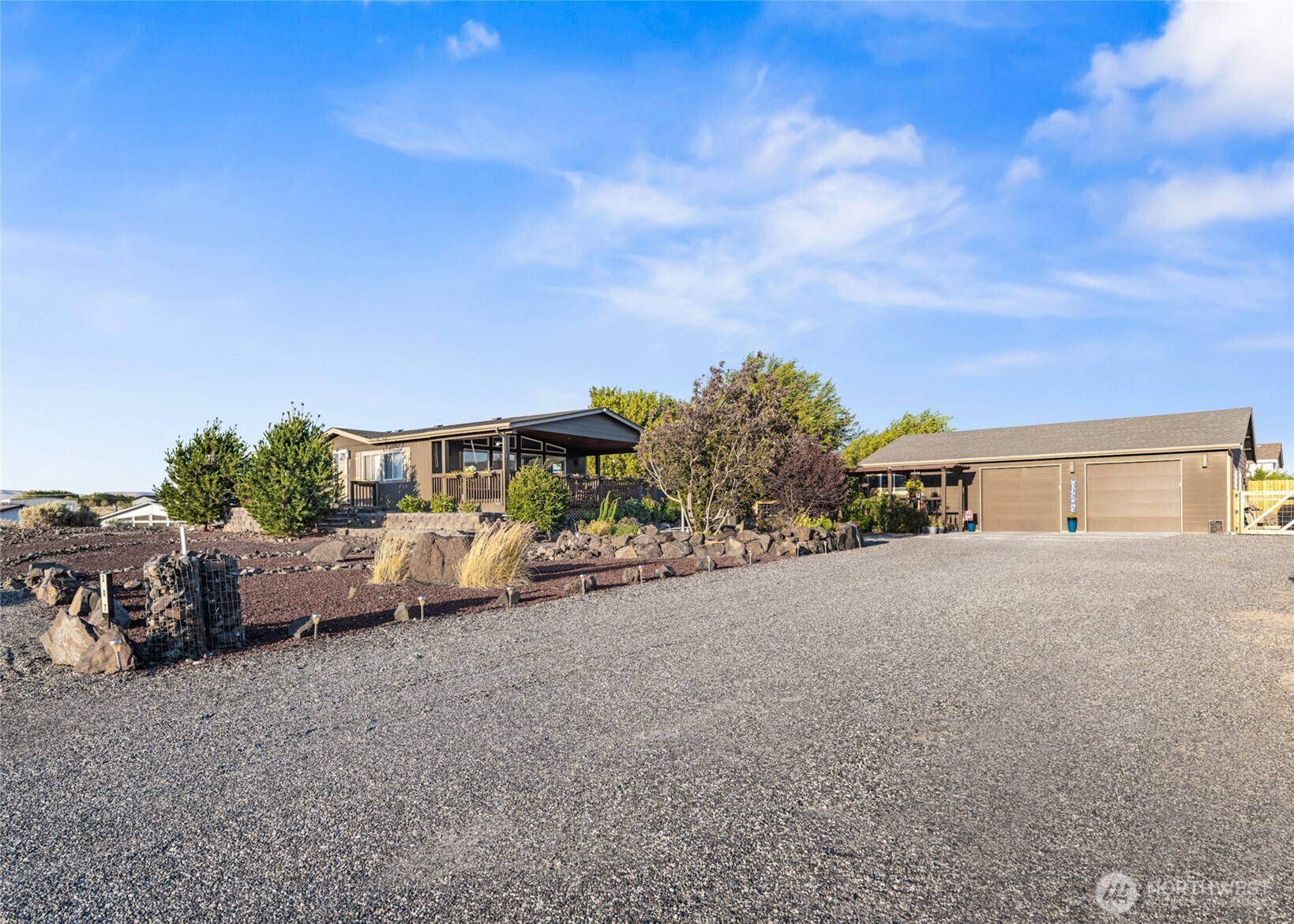 207 Green Laurel Place SW