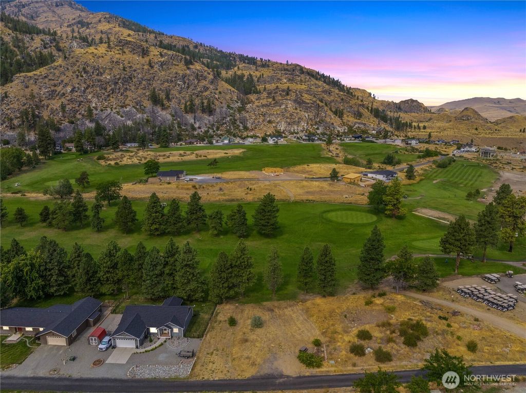 Photo of 103 Golf Course Dr. Dr, Pateros, WA 98846 (MLS # 2491970)