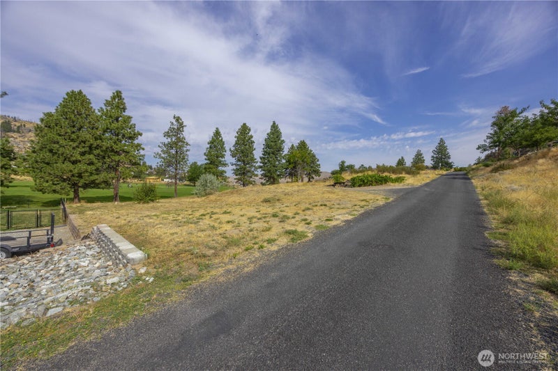 103 Golf Course Dr.