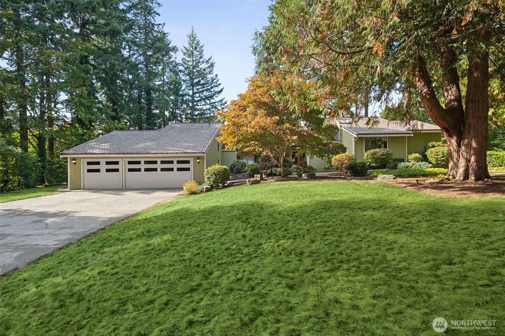 Photo of 22505 241st Avenue SE, Maple Valley, WA 98038 (MLS # 2440211)