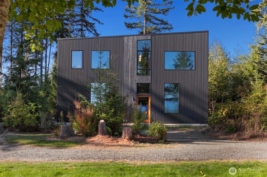 Photo of 35951 NE 91st Way, Carnation, WA 98014 (MLS # 2587704)