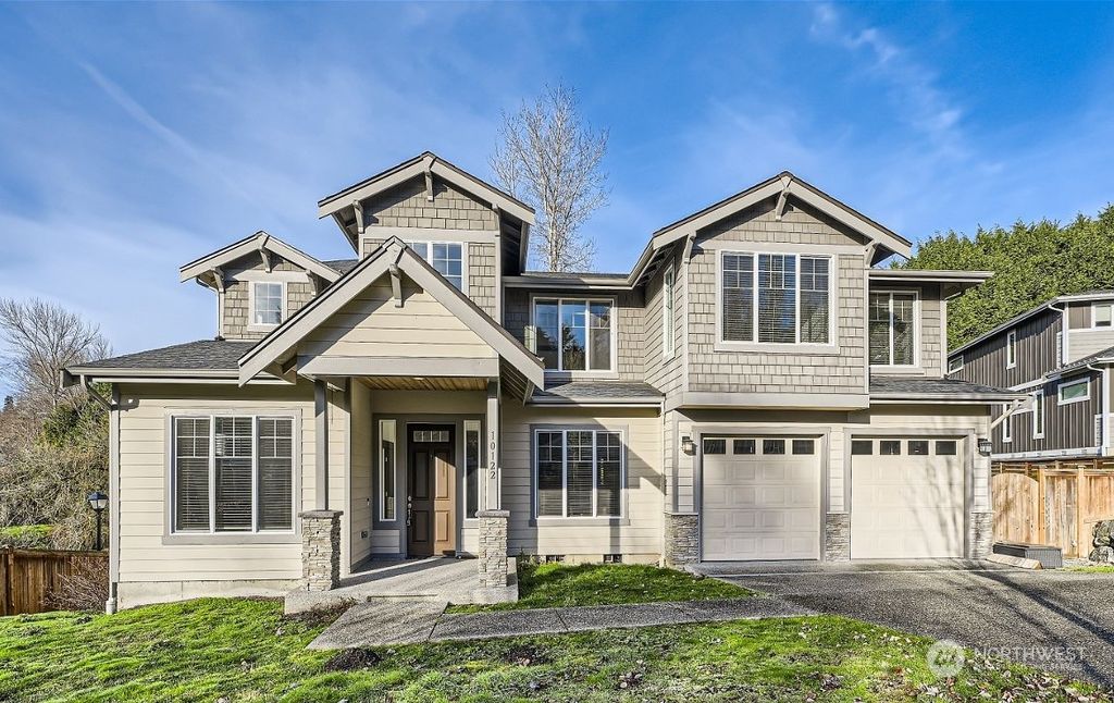 Photo of 10122 NE 147 Street, Bothell, WA 98011 (MLS # 2186983)