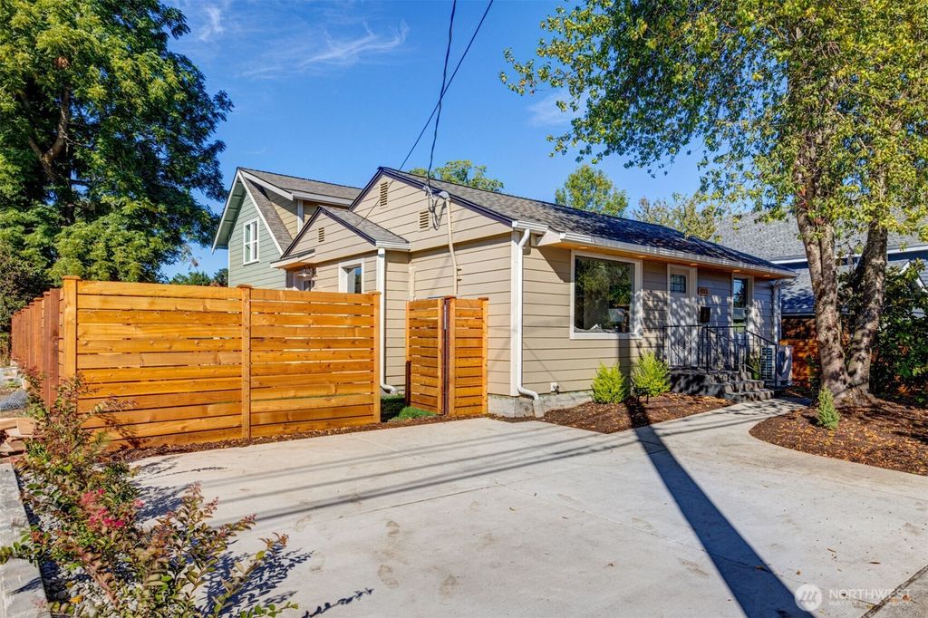 Photo of 4512 S Dawson Street, Seattle, WA 98118 (MLS # 2445375)