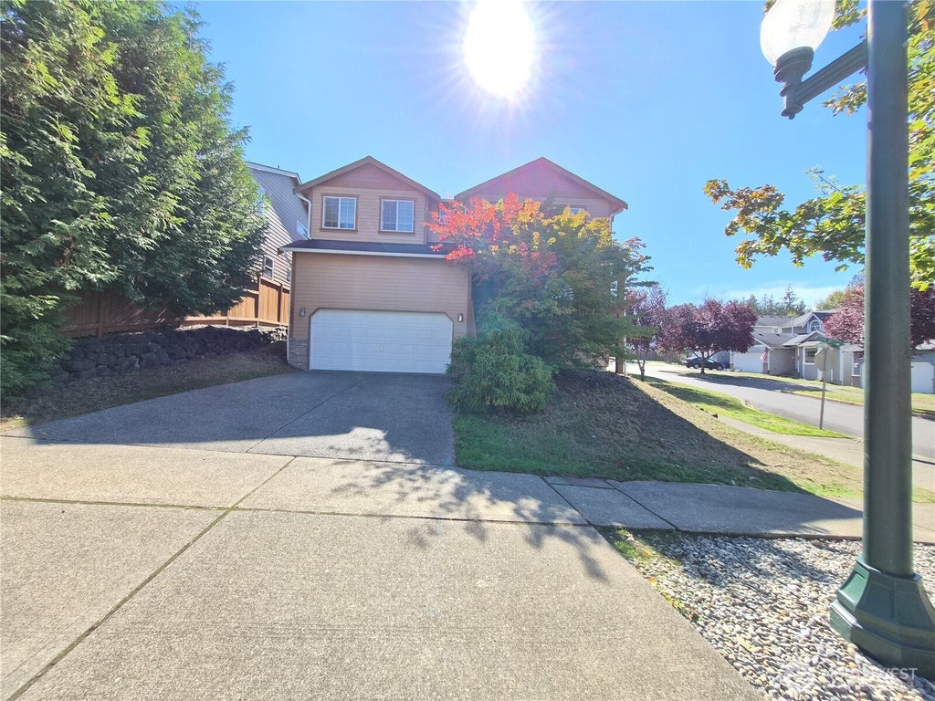Photo of 3905 Cooper Crest Drive NW, Olympia, WA 98502 (MLS # 2589164)