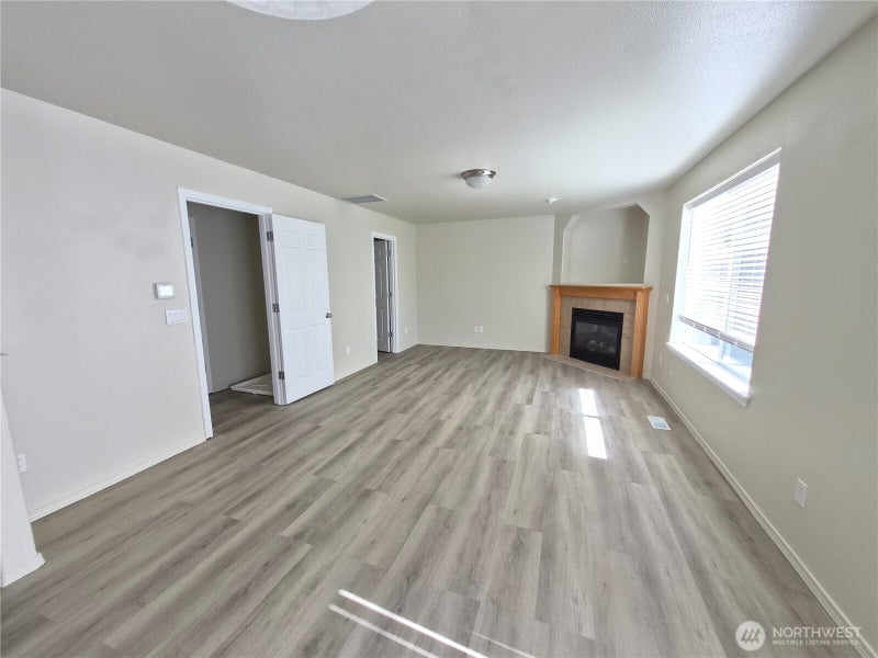 3905 Cooper Crest Drive NW