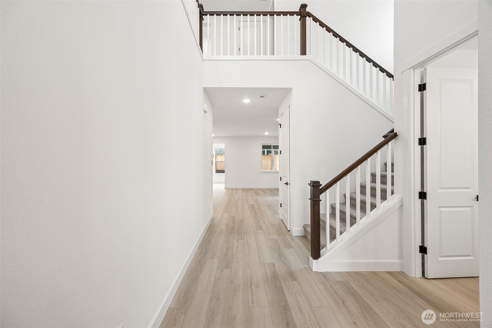 13910 180th Street E 23