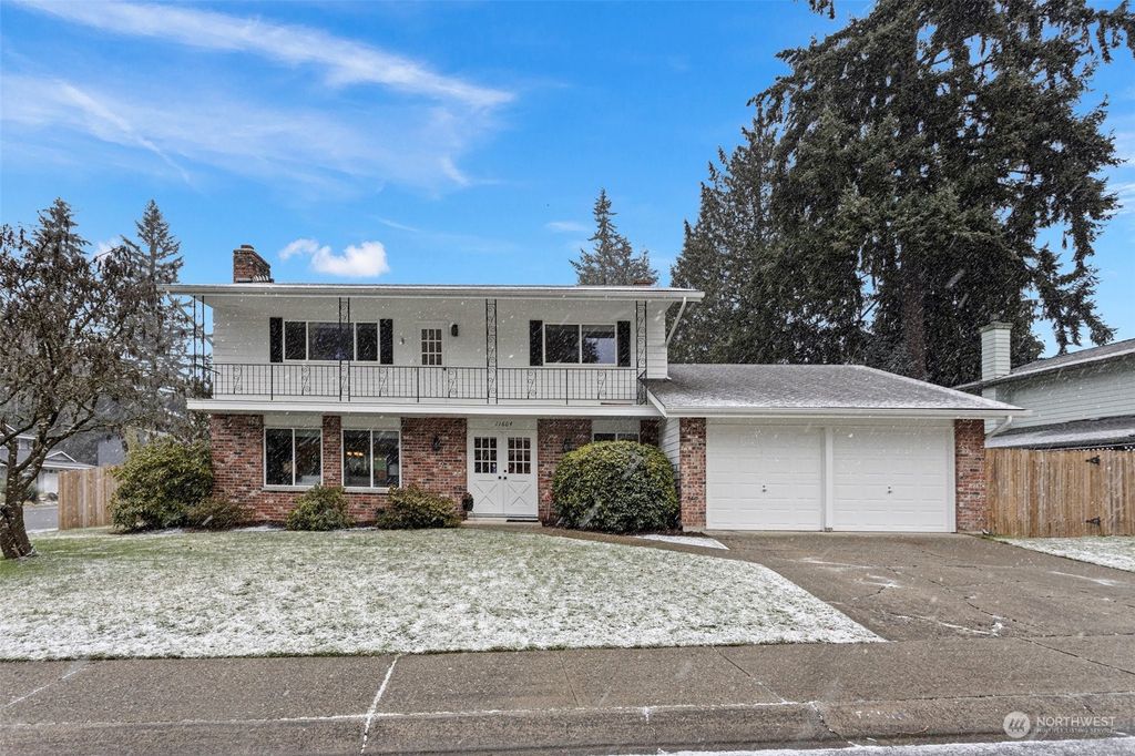 Photo of 11604 NE 150th Place, Kirkland, WA 98034 (MLS # 2329125)