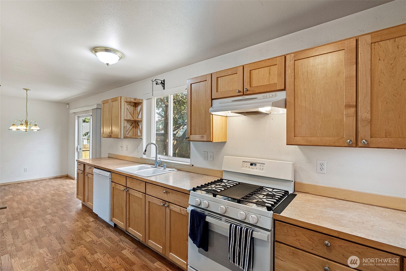 865 S 52nd Street