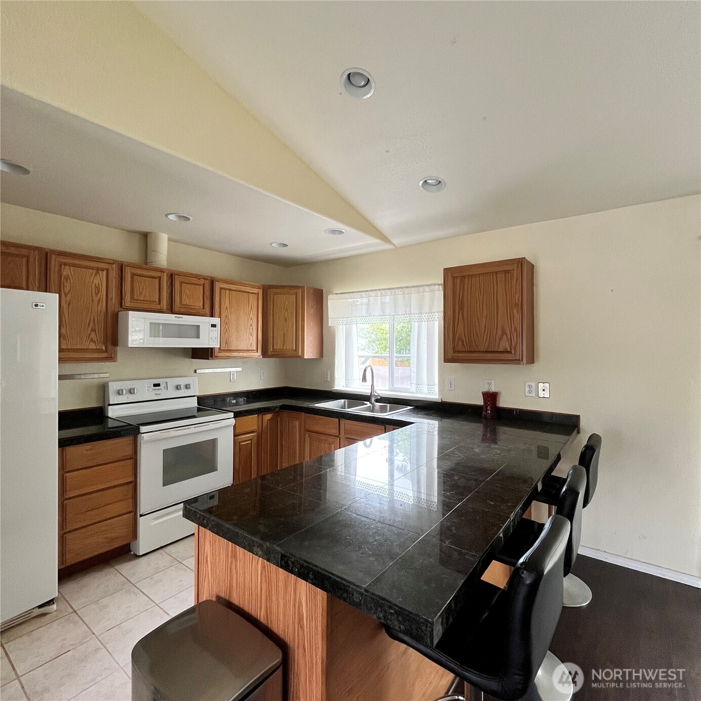 117 Bufflehead Street SW
