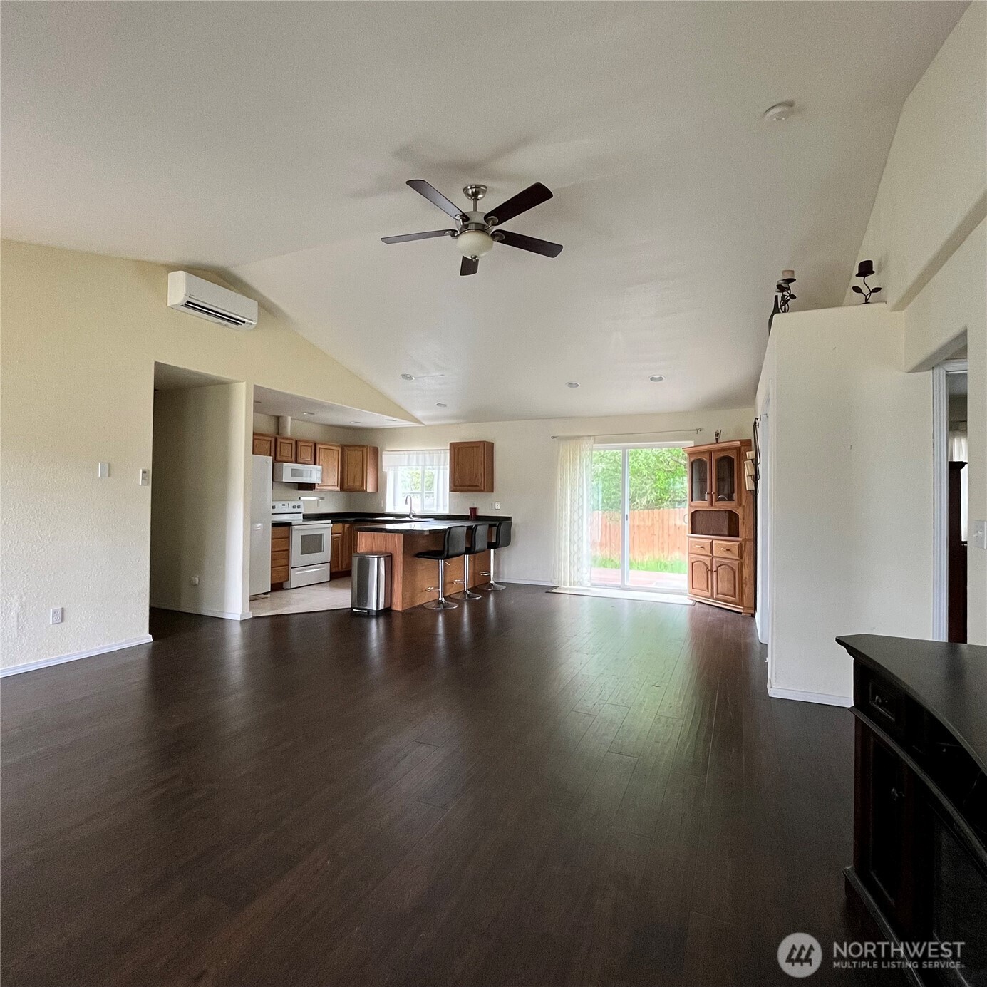 117 Bufflehead Street SW