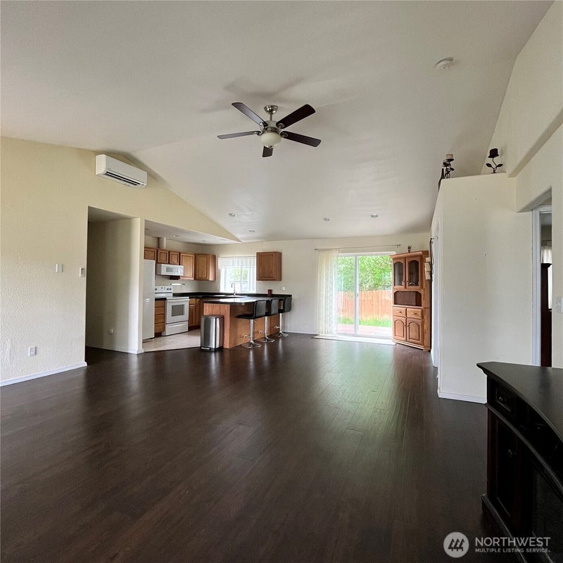 117 Bufflehead Street SW