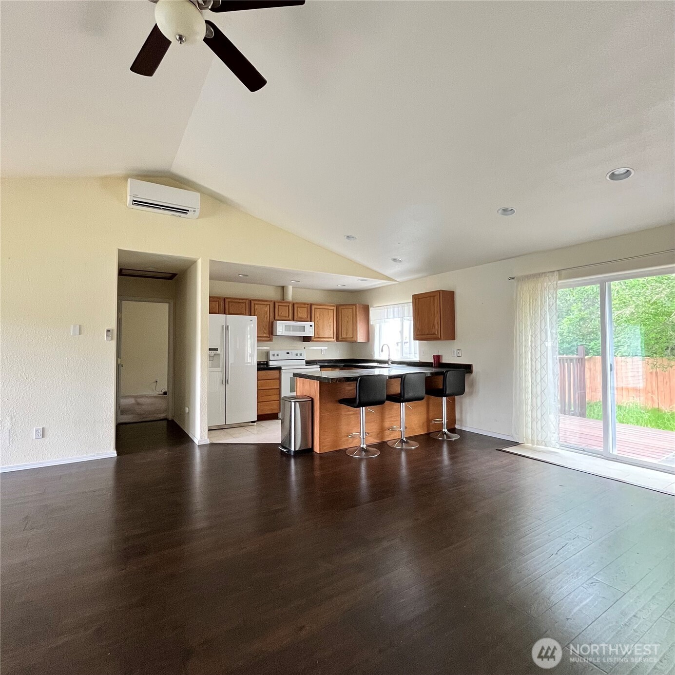 117 Bufflehead Street SW