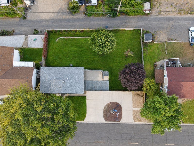 208 E Hillside Drive