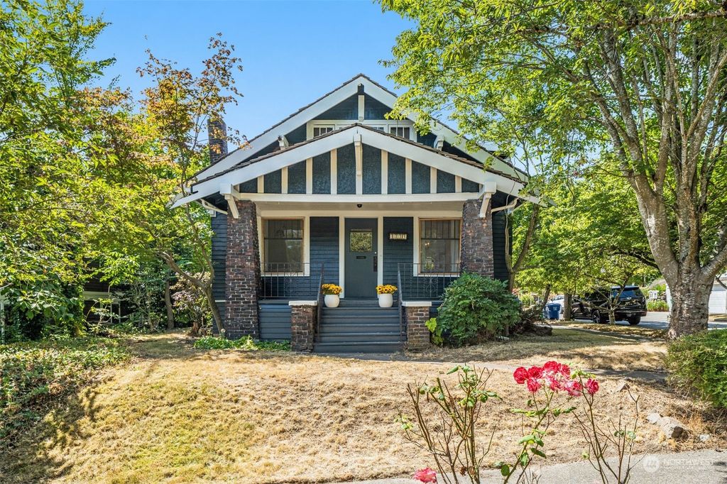 Photo of 4239 4th Avenue NE, Seattle, WA 98105 (MLS # 2270676)