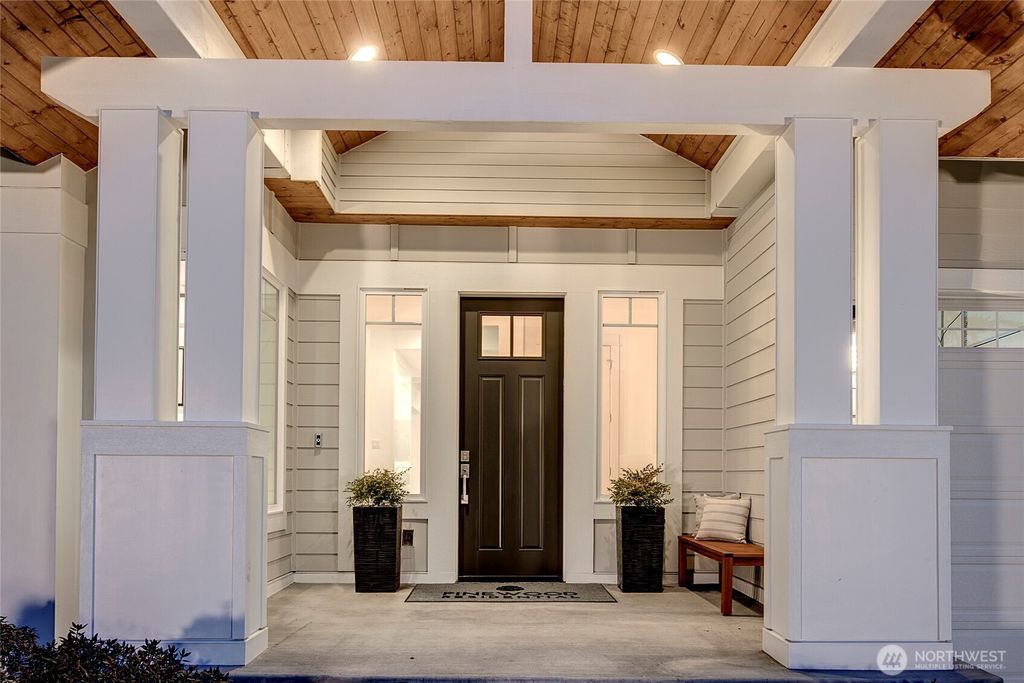 Photo of 15033 SE 44th Street, Bellevue, WA 98006 (MLS # 2469810)