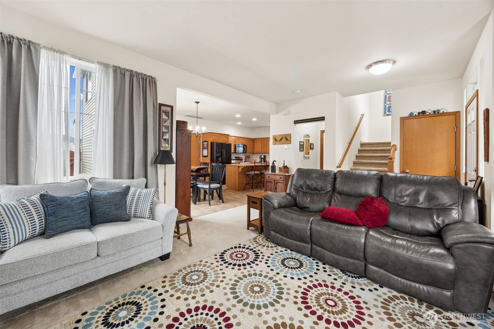 206 Lane Boulevard NW