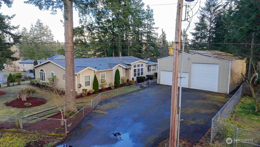 Photo of 21903 SE 279th Lane, Maple Valley, WA 98038 (MLS # 2495167)