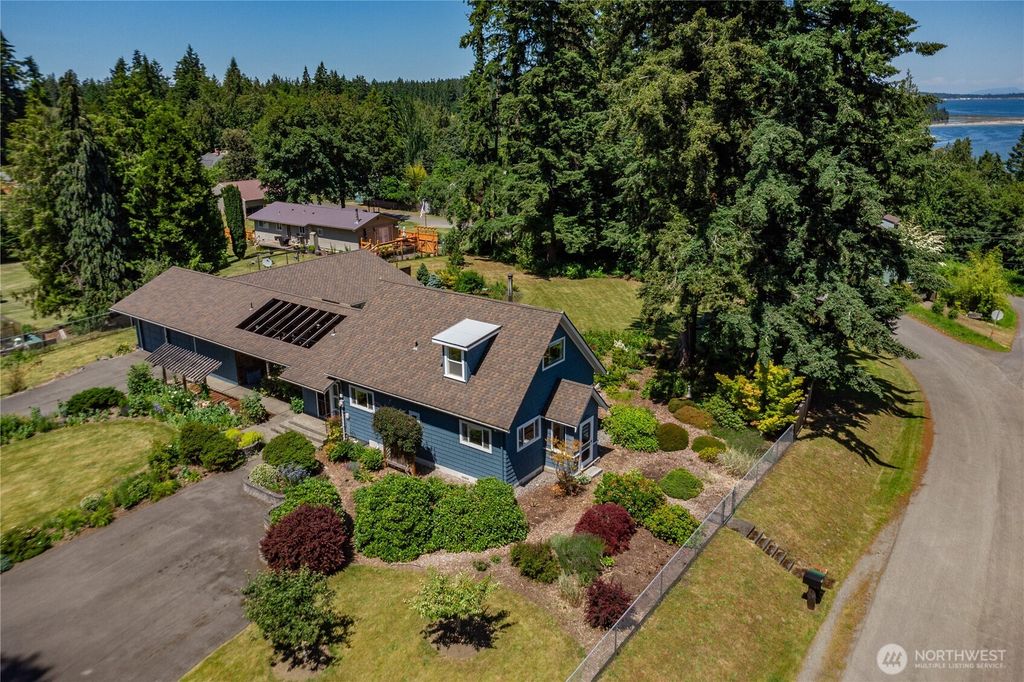 Photo of 121 N Maple Street, Port Hadlock, WA 98339 (MLS # 2512929)