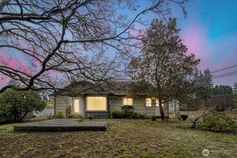 Photo of 208 78th Place SW, Everett, WA 98203 (MLS # 2460280)