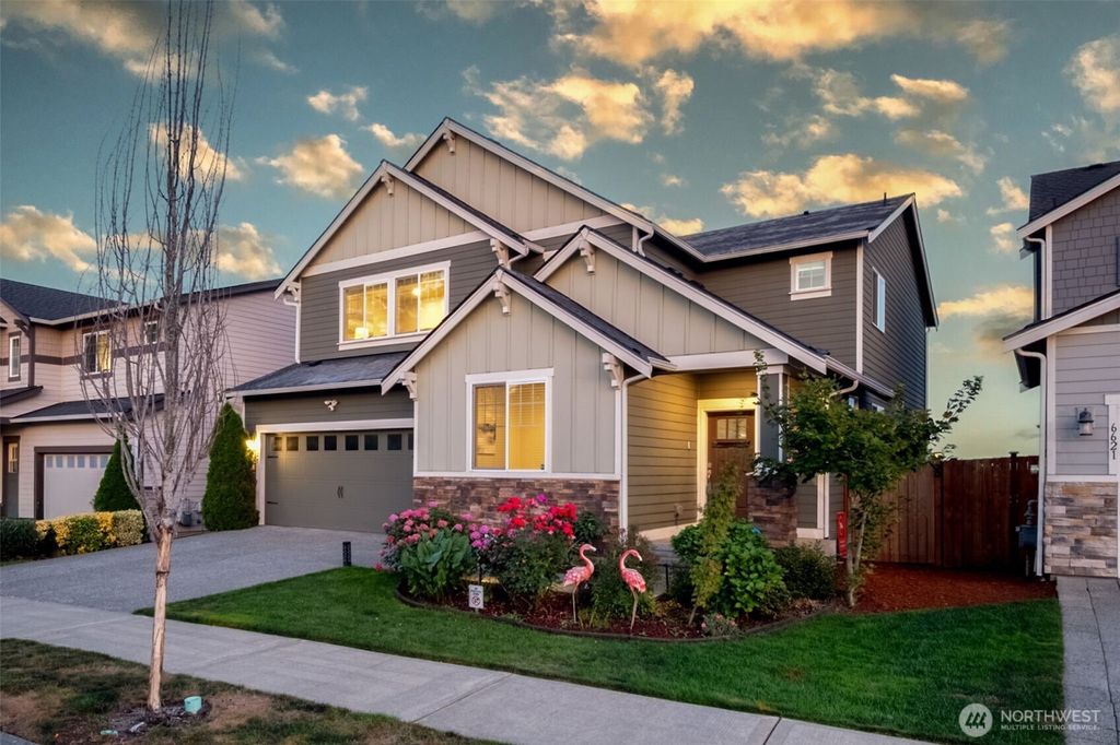 Photo of 6627 S 298th Place, Auburn, WA 98001 (MLS # 2425941)