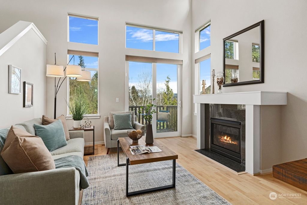 Photo of 158 Cougar Ridge Road NW, Issaquah, WA 98027 (MLS # 2057493)