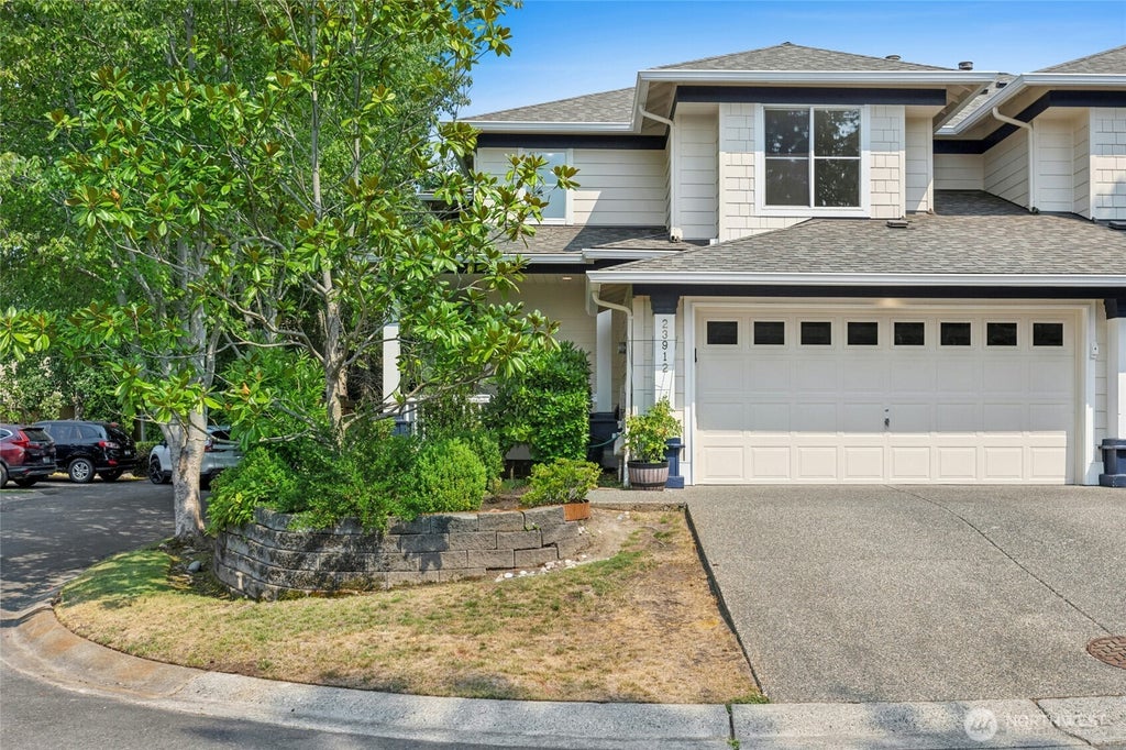 Photo of 23912 SE 7th St ST, Sammamish, WA 98074 (MLS # 2586659)