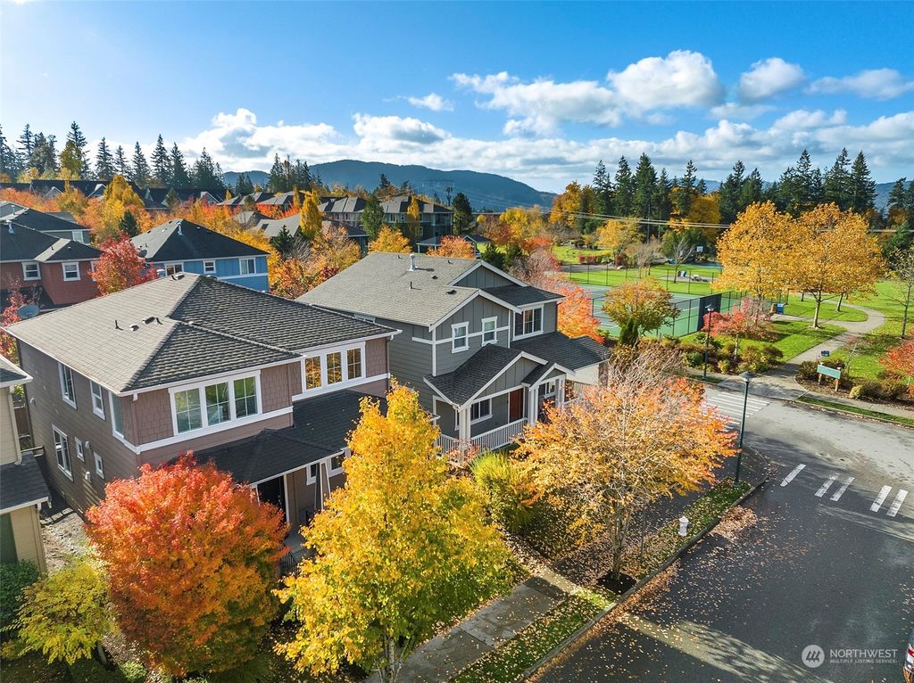 Photo of 2447 NE Larchmount Street, Issaquah, WA 98029 (MLS # 2179175)
