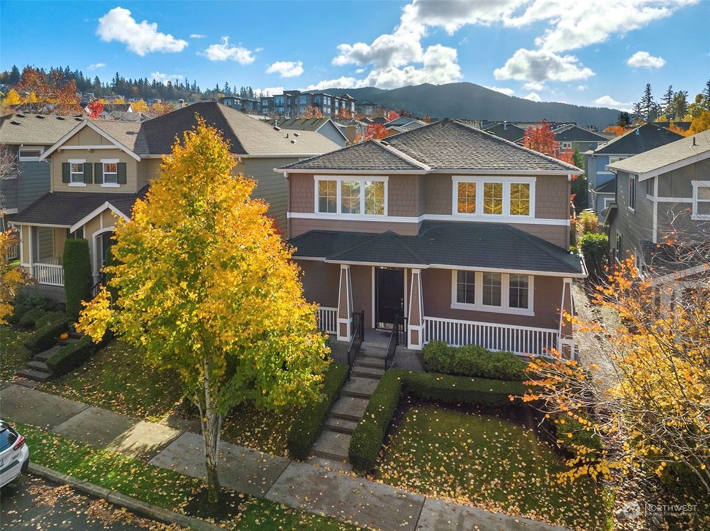 Photo of 2447 NE Larchmount Street, Issaquah, WA 98029 (MLS # 2179175)