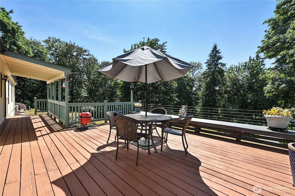 Photo of 13519 206th Street SE, Snohomish, WA 98296 (MLS # 2415534)