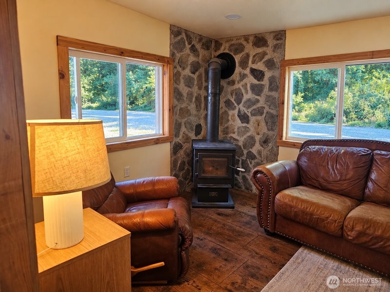 218 Bowen Road 84