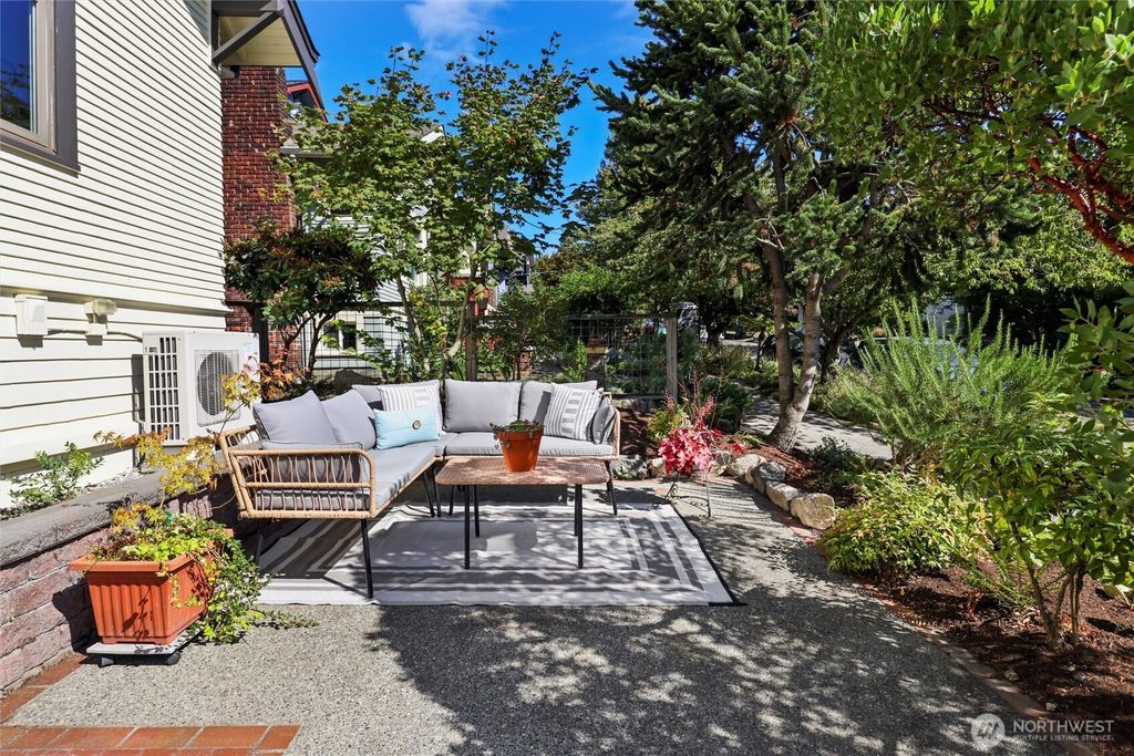 Photo of 3901 Bagley Avenue N, Seattle, WA 98103 (MLS # 2422386)