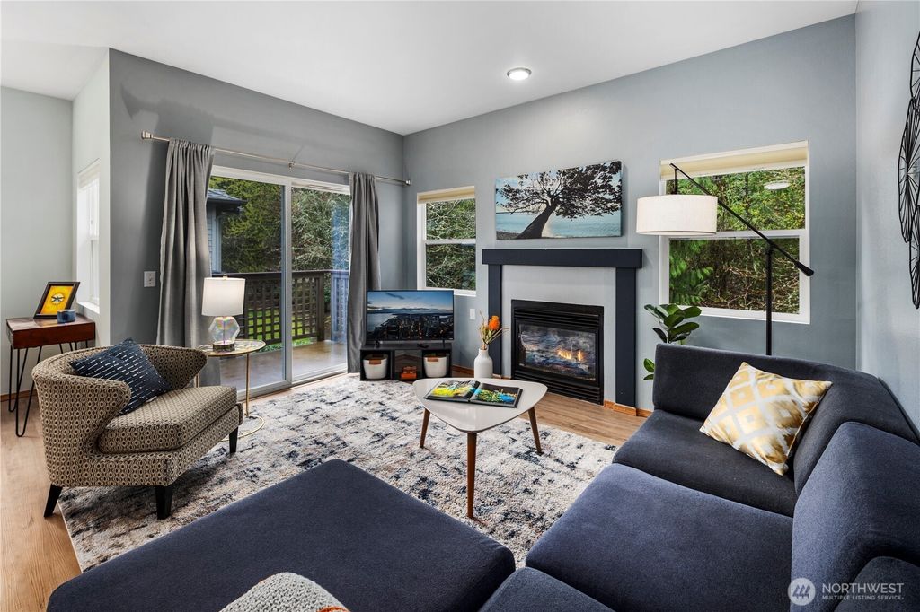 Photo of 17721 134th Lane SE #17721, Renton, WA 98058 (MLS # 2425254)