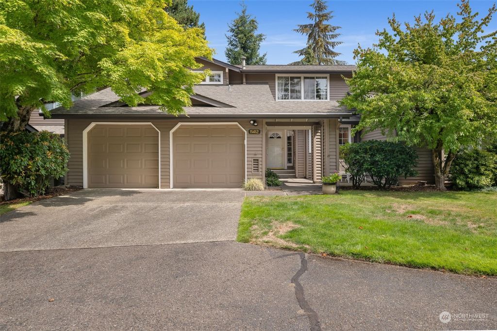 Photo of 11412 SE 66th Street, Bellevue, WA 98006 (MLS # 2278046)