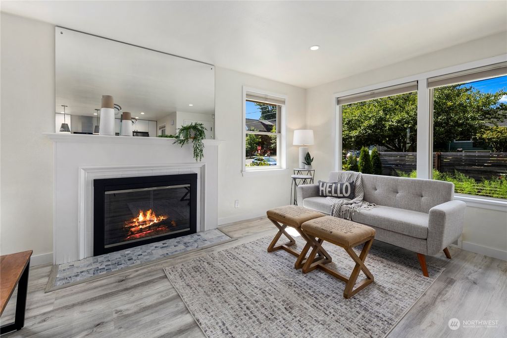 Photo of 6810 34th Avenue NE, Seattle, WA 98115 (MLS # 2157336)