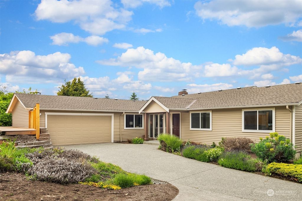 Photo of 14529 SE 50th Street, Bellevue, WA 98006 (MLS # 2251103)