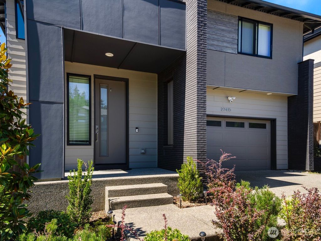 Photo of 27415 216th Place SE, Maple Valley, WA 98038 (MLS # 2425072)