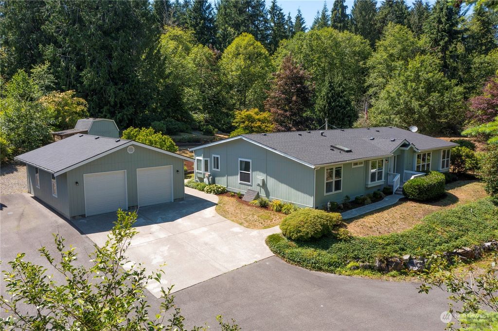 Photo of 6228 W Flowing Lake Road, Snohomish, WA 98290 (MLS # 2133604)