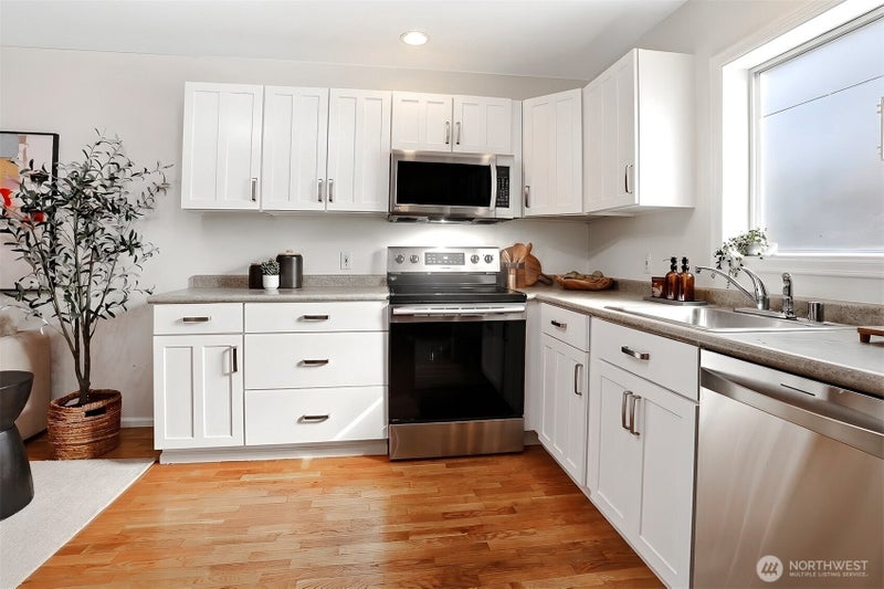 3406 W Government Way 7