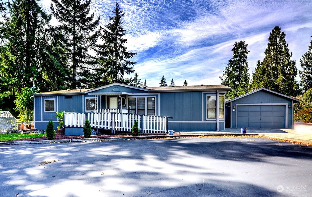Photo of 8430 15th Place SE #39, Lake Stevens, WA 98258 (MLS # 2296872)