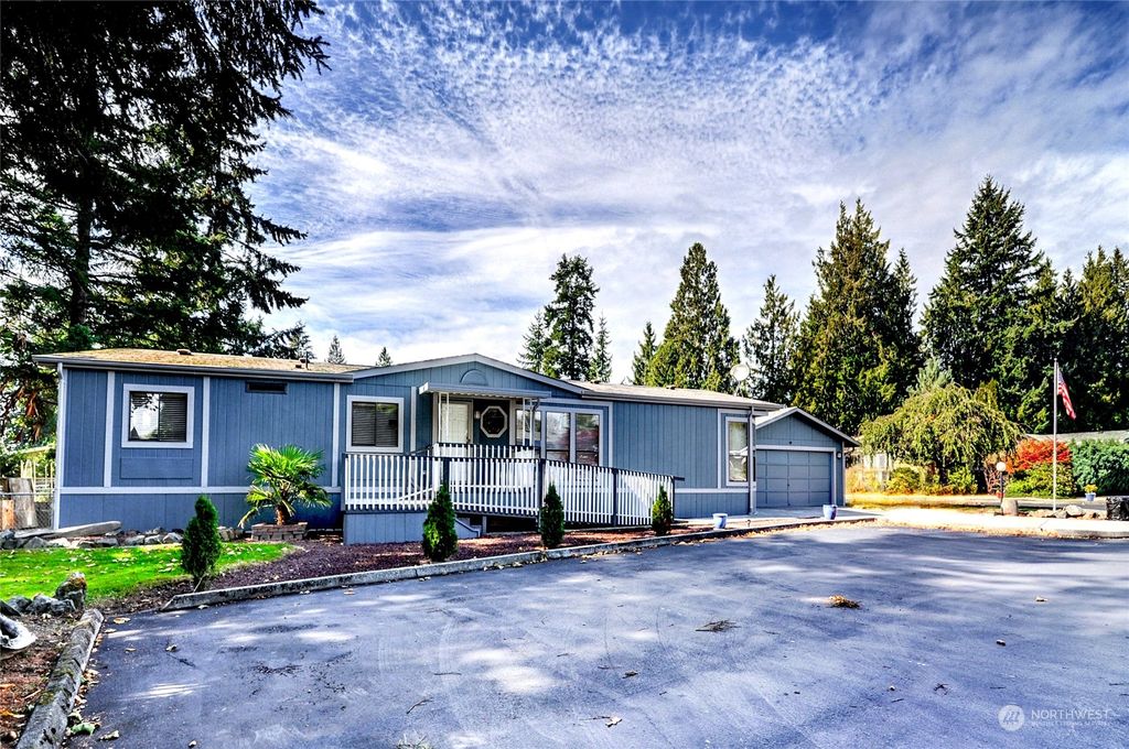 Photo of 8430 15th Place SE #39, Lake Stevens, WA 98258 (MLS # 2296872)