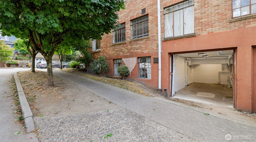 Photo of 3121 Franklin Avenue E #23, Seattle, WA 98102 (MLS # 2588814)
