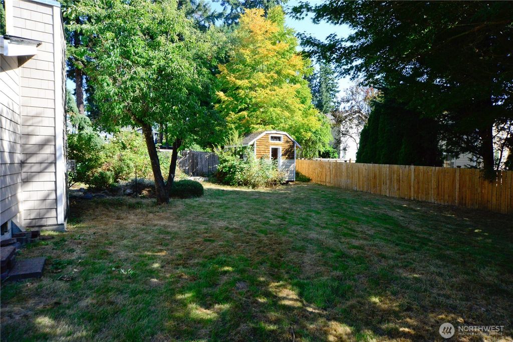 Photo of 12649 NE 104th Street, Kirkland, WA 98033 (MLS # 2435602)