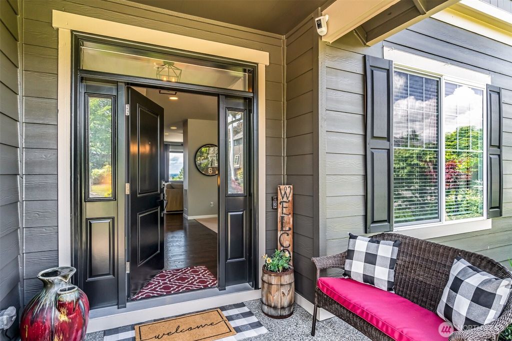 Photo of 912 77th Drive SE, Lake Stevens, WA 98258 (MLS # 2381264)