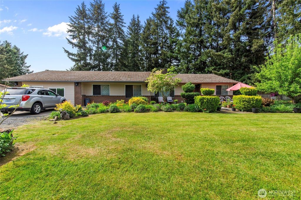 Photo of 3903 Harrison Avenue, Centralia, WA 98531 (MLS # 2523578)