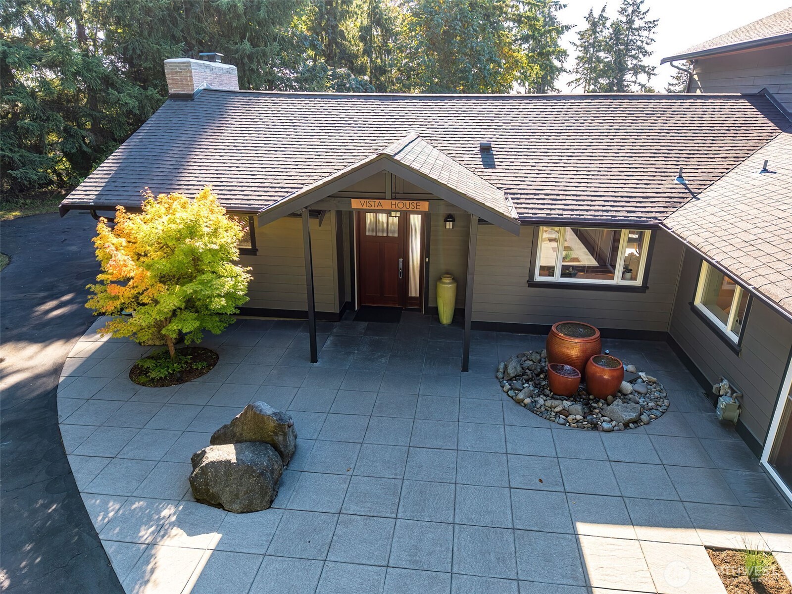 640 Vista Drive