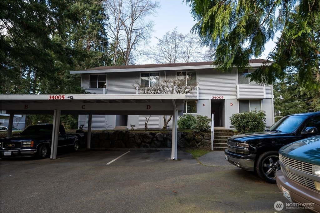 Photo of 34005 1 St Cir Circle S, Federal Way, WA 98003 (MLS # 2478223)