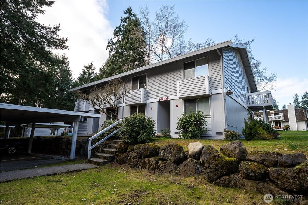 Photo of 34005 1 St Cir Circle S, Federal Way, WA 98003 (MLS # 2478223)