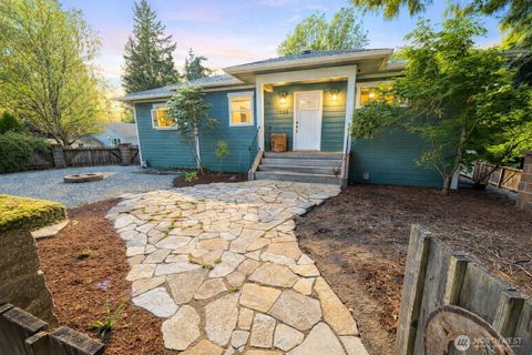 Photo of 3130 Wilson Avenue, Bellingham, WA 98225 (MLS # 2470676)
