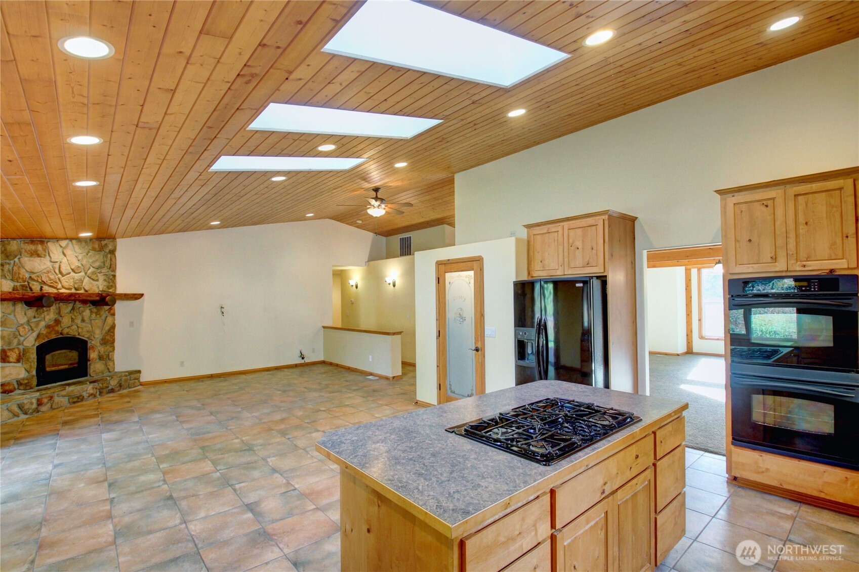 5707 316th Street NW