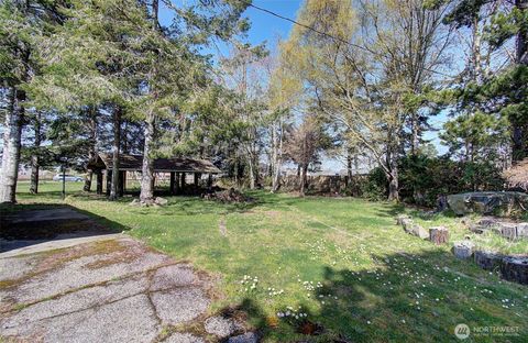 Photo of 4913 N Place, Seaview, WA 98644 (MLS # 2514476)